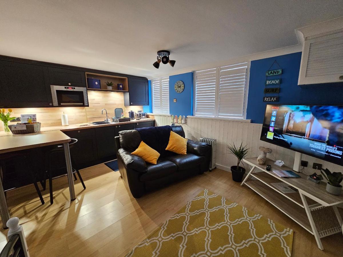 Hayling Hideaway, Private Cosy Annex Near To Beach South Hayling Exterior photo